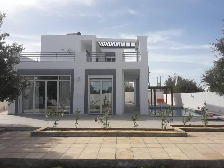 Magnifique Villa Avec Piscine Sur L'Ile De Djerba Pour Vacances Arkou ภายนอก รูปภาพ